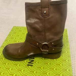 Gianni Bini Jayson boots